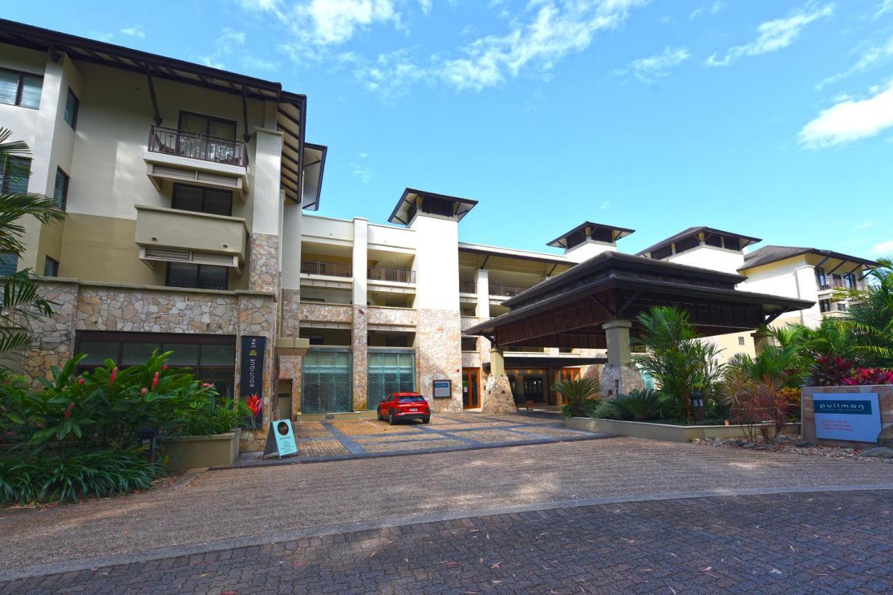 Private Apartments In The Temple Beachfront Resort Palm Cove Zewnętrze zdjęcie