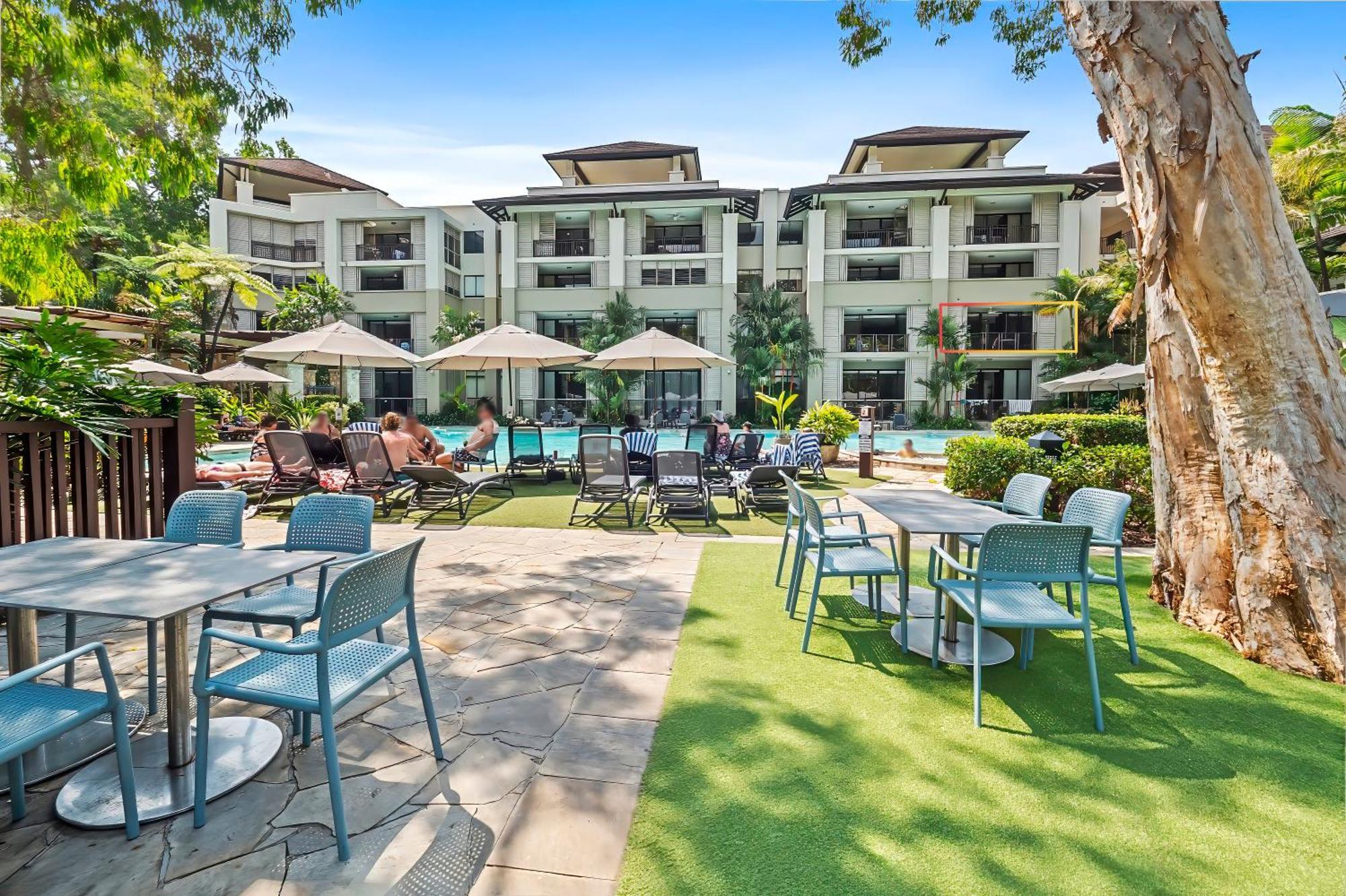 Private Apartments In The Temple Beachfront Resort Palm Cove Pokój zdjęcie